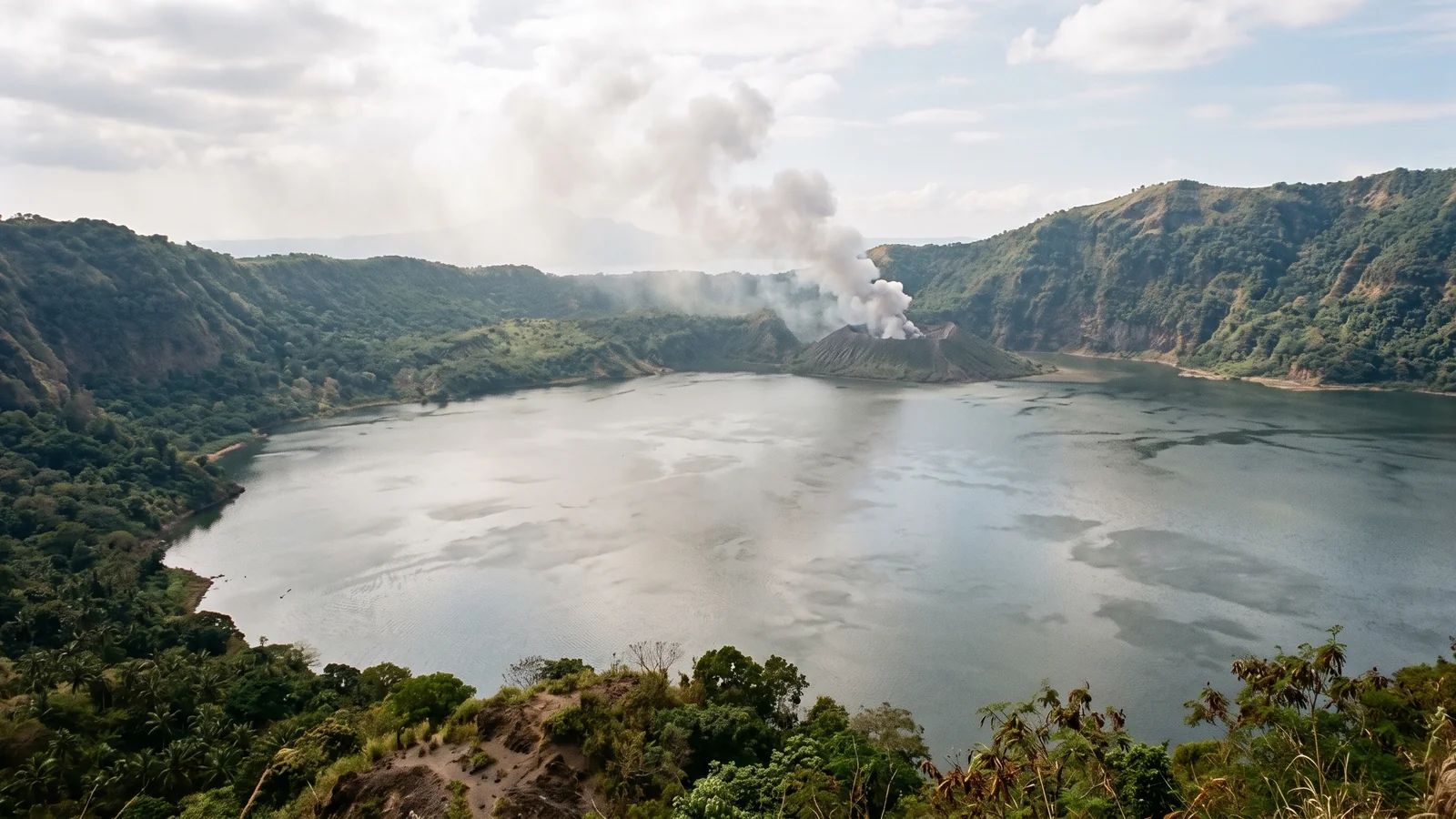 Featured image for Taal Volcano Update from January 14, 2020